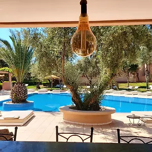 Guest house La Maison Des Oliviers, Lagouassem